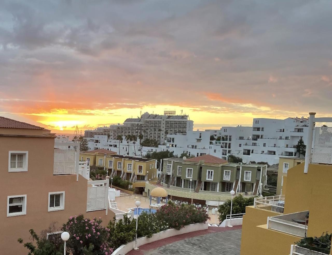 Sunny Dream - Costa Adeje Apartment ภายนอก รูปภาพ